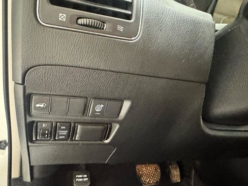 Used 2018 Nissan Armada SL w/ Premium Package RWD image 23