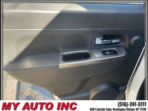 Used 2012 Jeep Liberty Limited w/ Tire & Wheel Group image 34