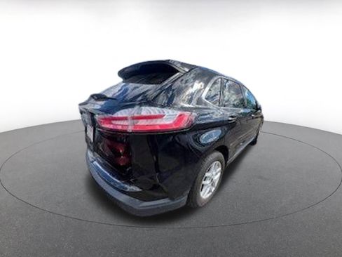 Used 2024 Ford Edge SEL image 8