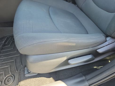Used 2020 Toyota RAV4 LE w/ All Weather Liner Package FWD image 27