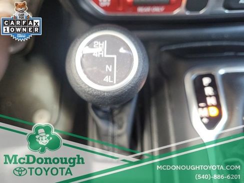 Used 2026 Jeep Gladiator Mojave AWD/4WD image 3
