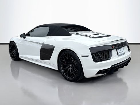 Used 2017 Audi R8 V10 image 5