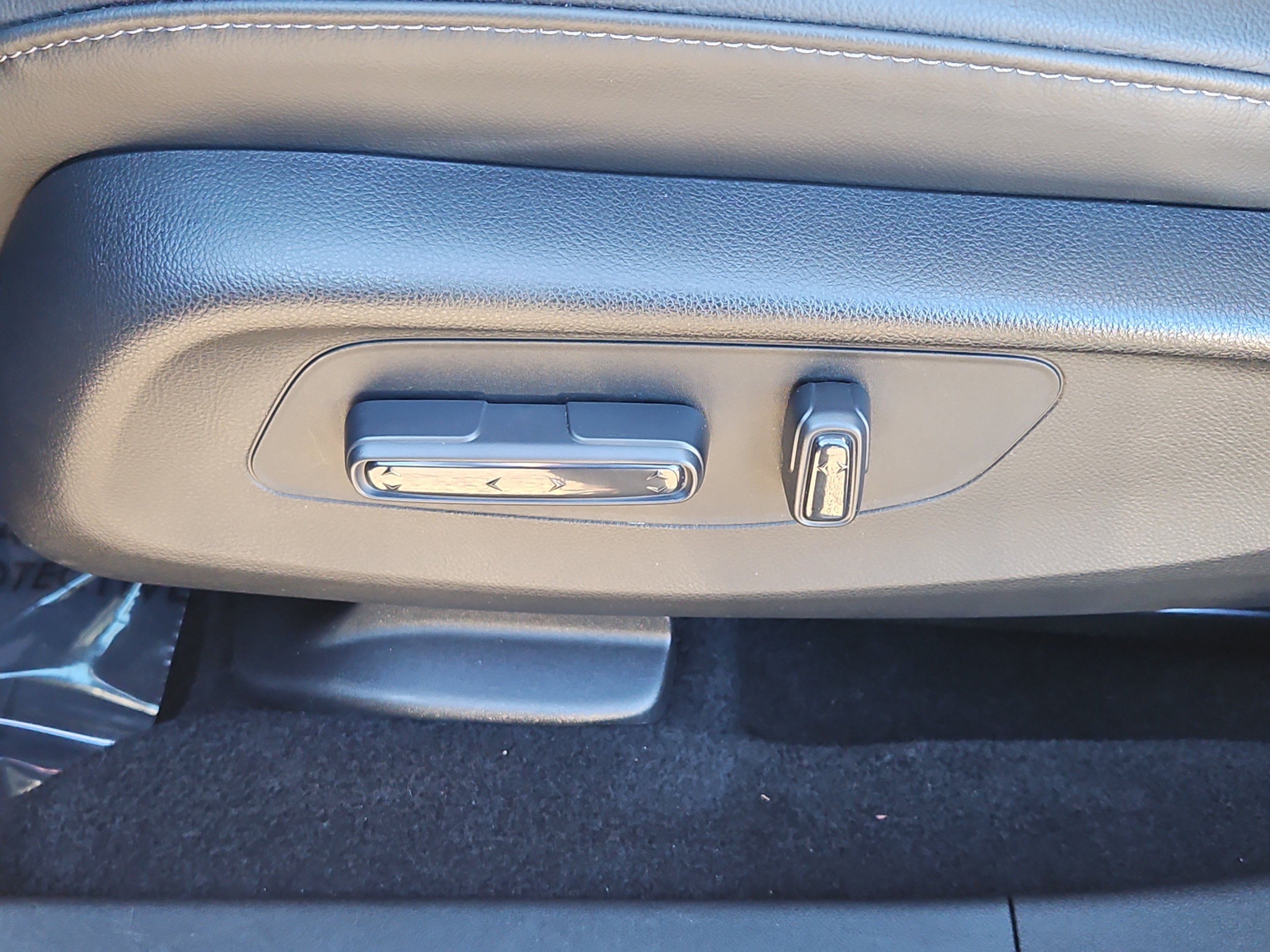 Certified 2024 Honda HR-V EX-L image 13
