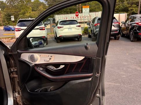 Used 2019 Mercedes-Benz GLC 43 AMG 4MATIC image 24