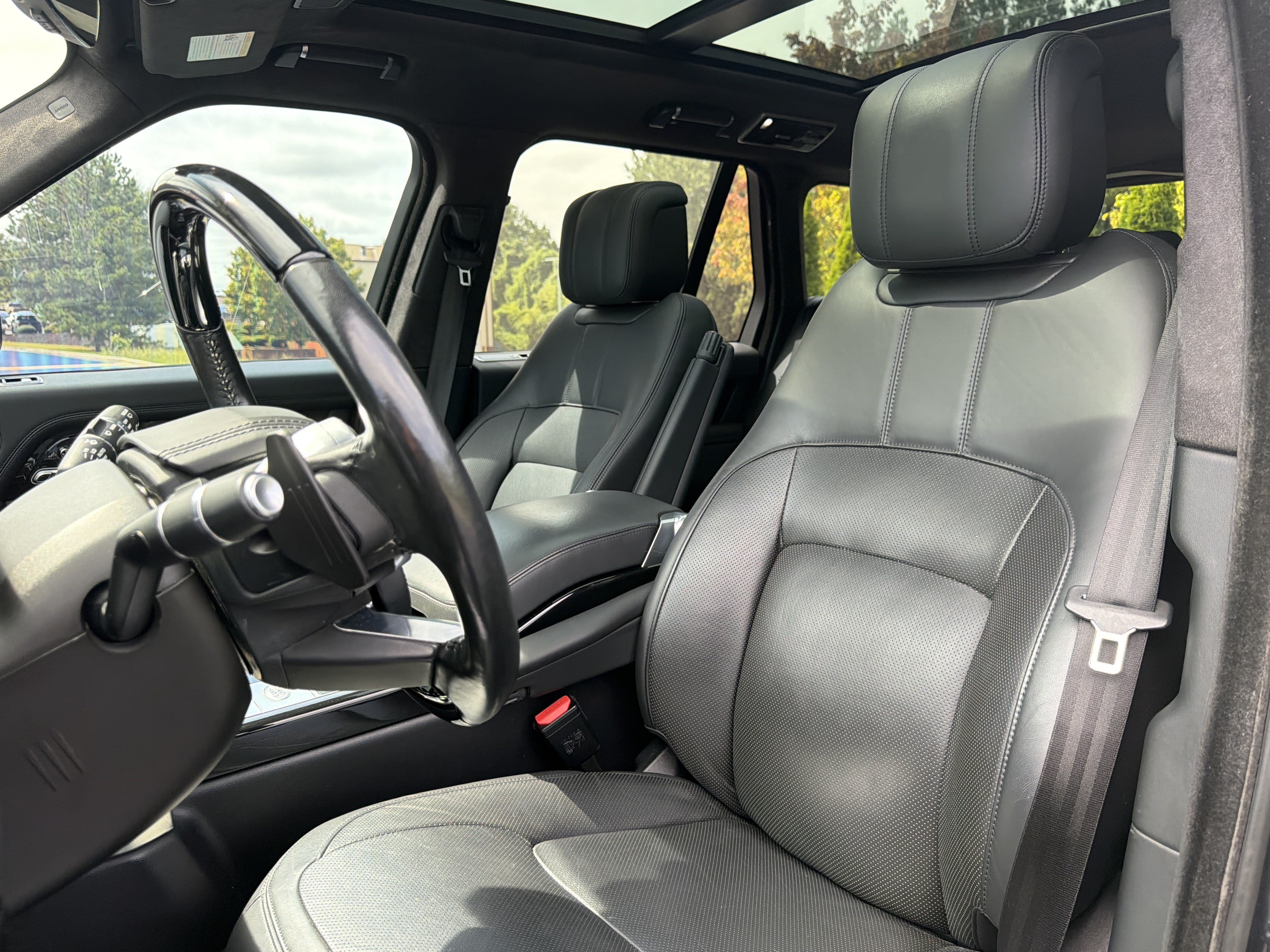 Used 2020 Land Rover Range Rover HSE AWD/4WD image 7