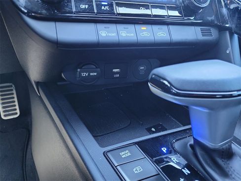 New 2025 Hyundai Elantra SEL image 25