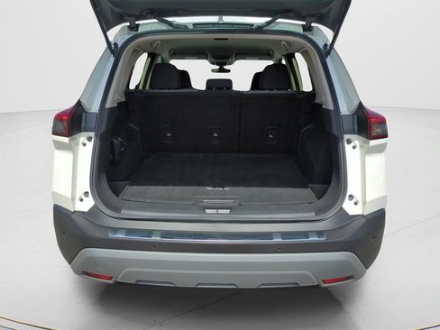 Certified 2023 Nissan Rogue SV image 12