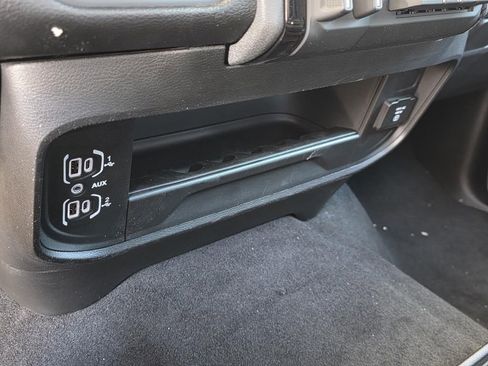 New 2026 RAM 3500 Tradesman AWD/4WD image 21
