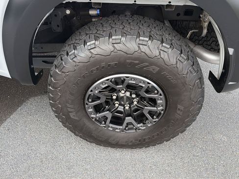 Used 2025 Ford F150 Raptor w/ Equipment Group 803A Raptor R AWD/4WD image 44