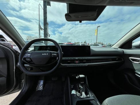 Used 2025 Kia K4 LXS FWD image 34