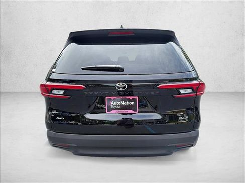 Used 2026 Toyota Grand Highlander AWD image 4