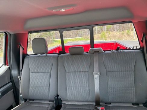 Used 2015 Ford F150 XLT w/ Equipment Group 302A Luxury image 9