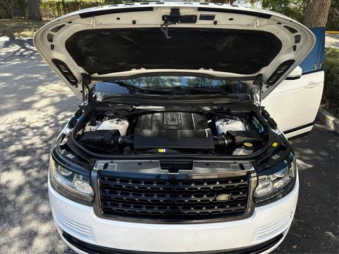 Used 2016 Land Rover Range Rover HSE image 11