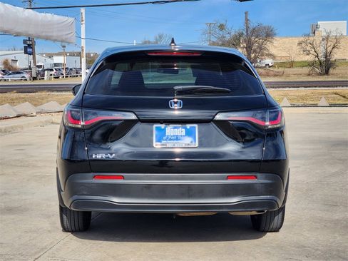 Certified 2023 Honda HR-V LX image 6