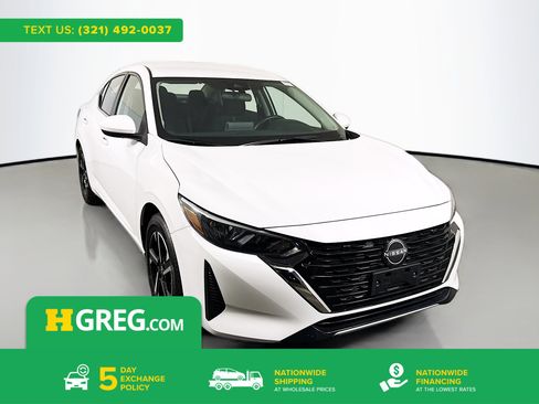 Used 2025 Nissan Sentra SV image 1