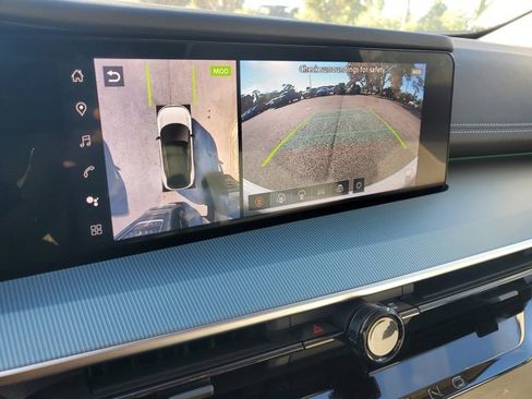 Certified 2025 Nissan Murano SL image 31