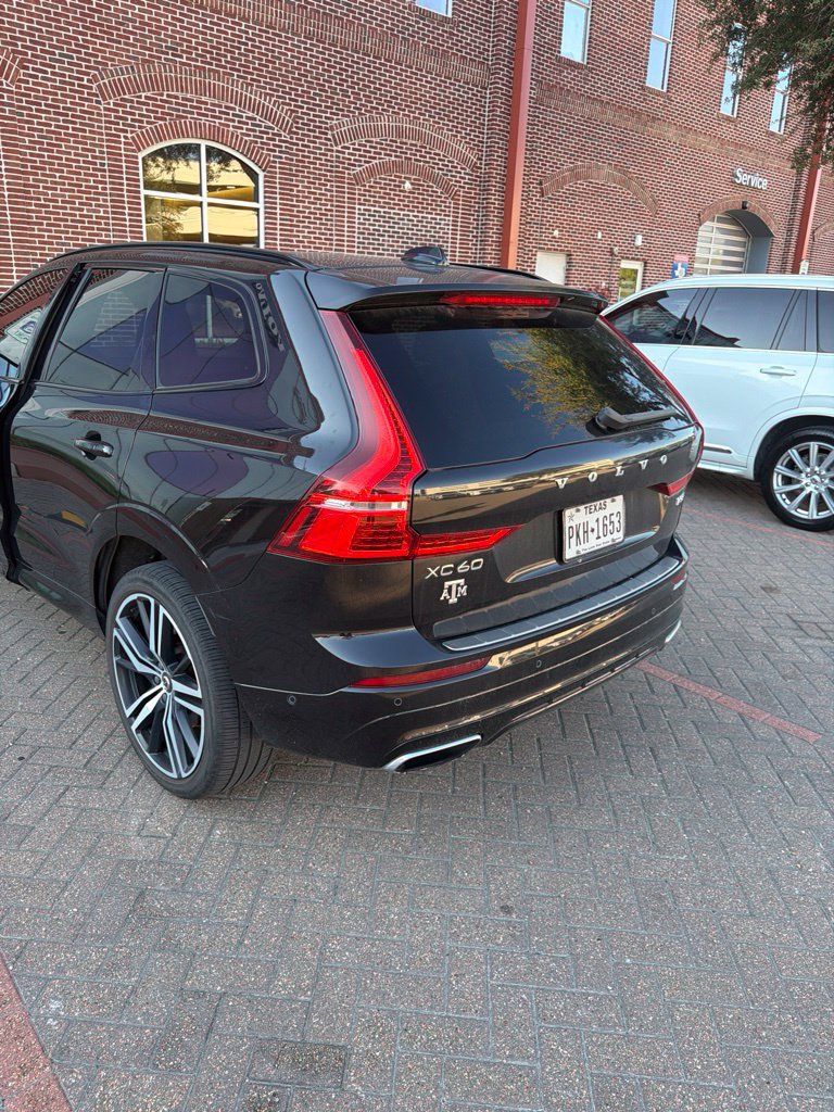 Used 2021 Volvo XC60 T5 R-Design w/ Protection Package Premier AWD/4WD image 6