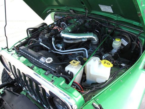 Used 2005 Jeep Wrangler Rubicon image 35