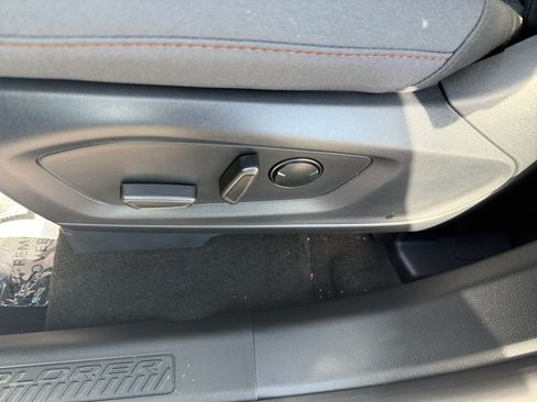 New 2026 Ford Explorer Active RWD image 24