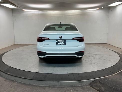 Used 2024 Volkswagen Jetta S image 4