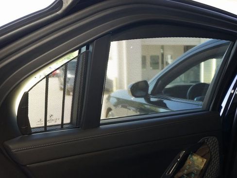 Used 2023 BMW 740i image 27