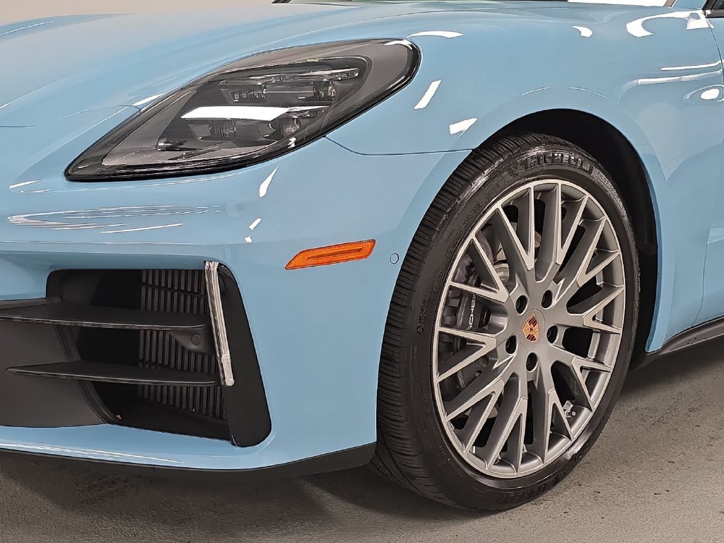 Certified 2026 Porsche Panamera 4 E-Hybrid AWD/4WD image 11