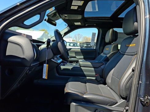 New 2026 Ford Expedition Tremor image 6
