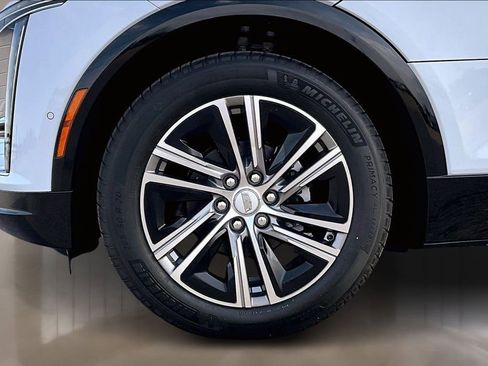 New 2026 Cadillac Lyriq Luxury image 12