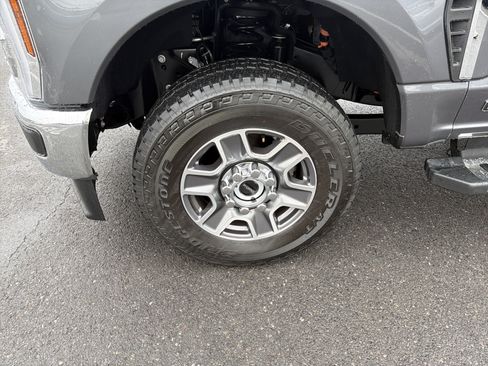 Used 2026 Ford F250 Lariat image 11