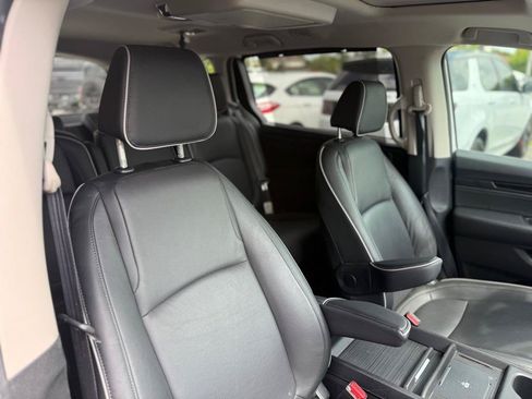 Used 2025 Honda Odyssey Touring image 38