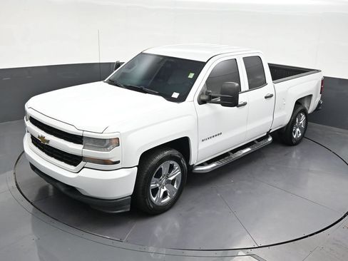 Used 2016 Chevrolet Silverado 1500 Custom w/ Custom Convenience Package RWD image 20