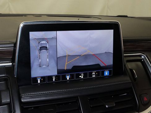 Used 2021 Chevrolet Tahoe LT w/ LT Signature Package image 20