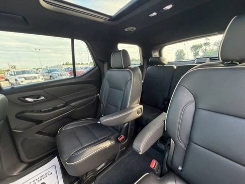 Used 2023 Chevrolet Traverse Premier w/ Redline Edition AWD/4WD image 45