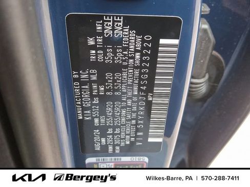 Certified 2025 Kia Sorento SX image 23