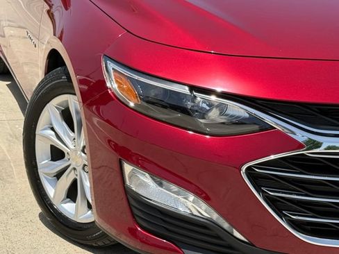 Used 2020 Chevrolet Malibu LT FWD image 3