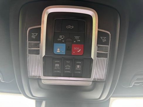 Used 2025 RAM 2500 Laramie image 38