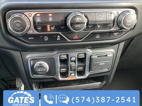 Used 2021 Jeep Wrangler Unlimited Sport AWD/4WD image 23
