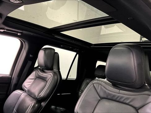Used 2022 Lincoln Navigator L Reserve w/ Equipment Group 201A AWD/4WD image 48