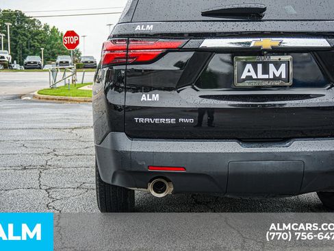 Used 2023 Chevrolet Traverse LT AWD/4WD image 16