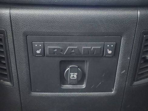 Used 2017 RAM 1500 Laramie w/ Convenience Group AWD/4WD image 19