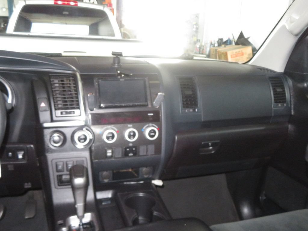 Used 2019 Toyota Sequoia TRD Sport AWD/4WD image 34