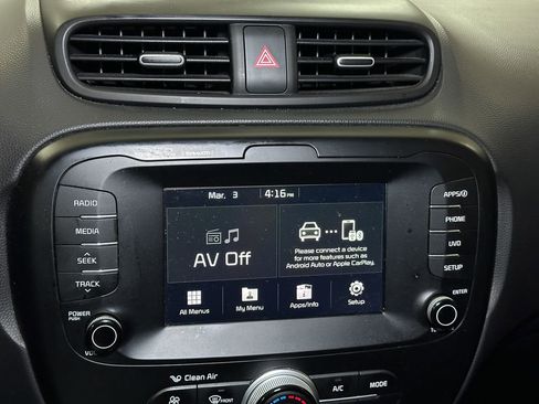 Used 2018 Kia Soul + image 33