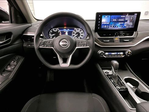 New 2026 Nissan Altima 2.5 SV FWD image 21