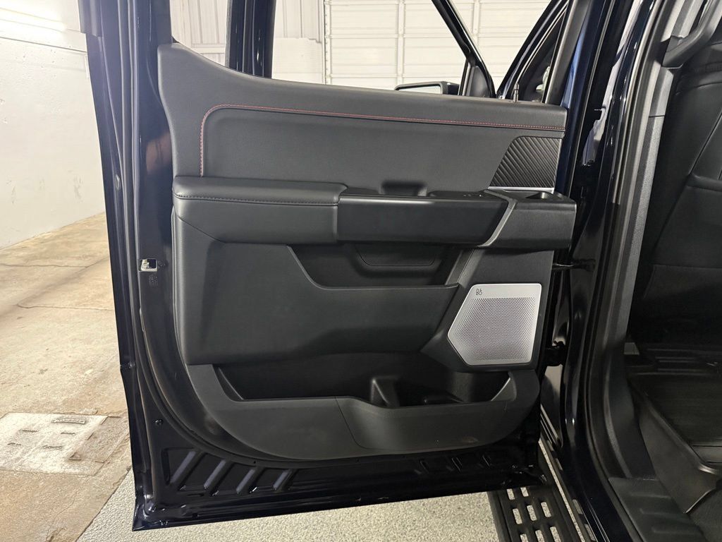 Used 2025 Ford F150 Raptor AWD/4WD image 28