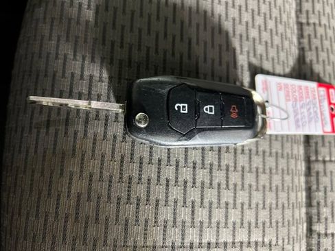 Used 2020 Ford F150 XLT image 25