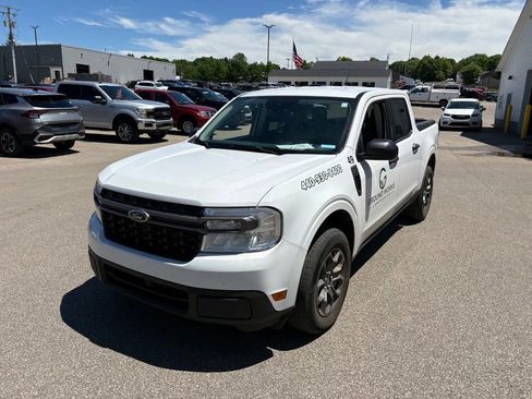 Used 2023 Ford Maverick XLT FWD image 1