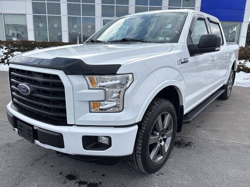 Used 2015 Ford F150 XLT w/ Equipment Group 302A Luxury image 2