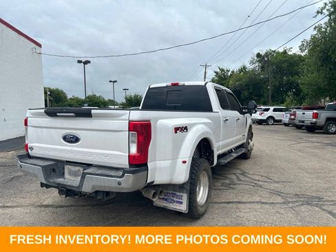 Used 2019 Ford F350 XLT w/ XLT Premium Package AWD/4WD image 3