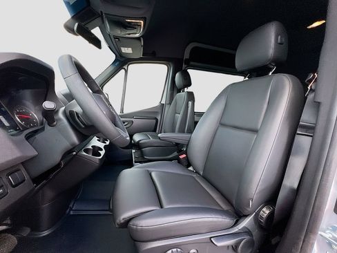 New 2025 Mercedes-Benz Sprinter 2500 image 12