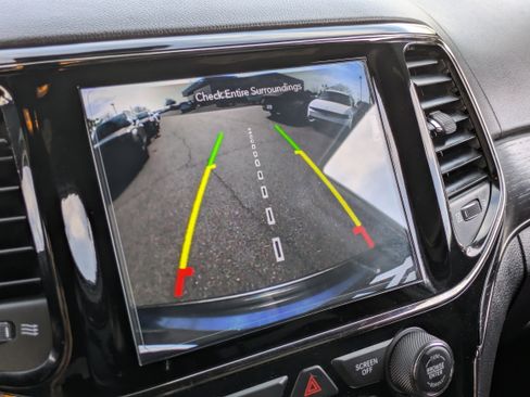 Used 2021 Jeep Grand Cherokee High Altitude image 24